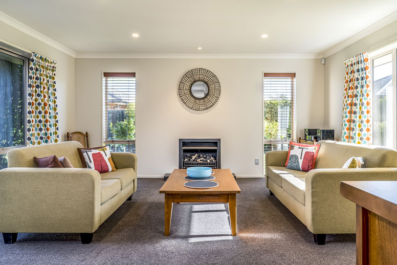 small living room looks bigger