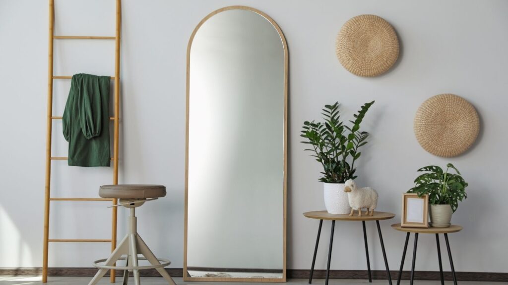 right mirror placement